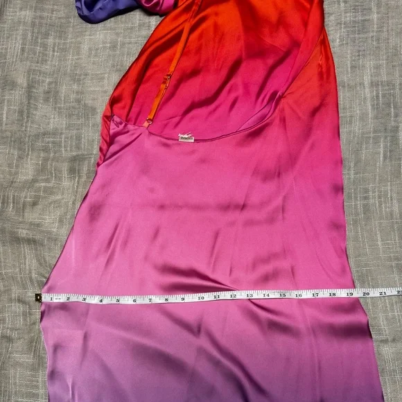 Baobab Ari Ombre Gown in Size Medium - Picture 14 of 14